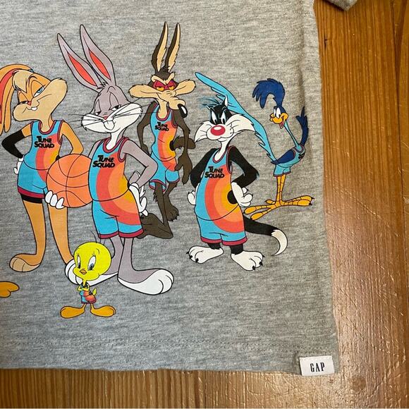 Baby Gap Warner Bros. tune squad basketball tee SIZE 4T - Picture 4 of 6